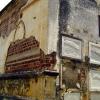Tumba deteriorada