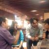 Sakis entrevistando