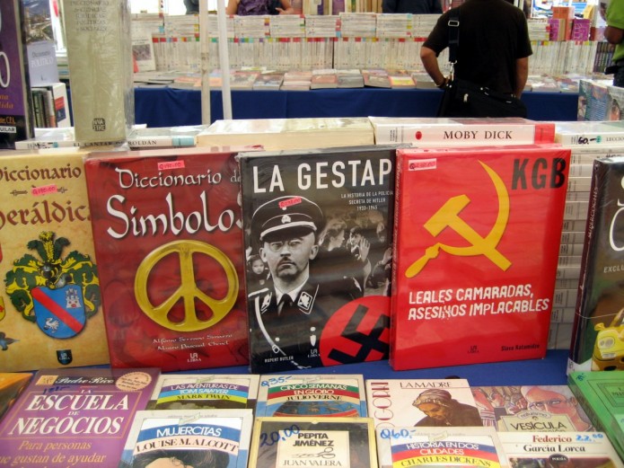 Solo libros :S Solo libros :S