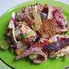 Degustando un plato de fiambre