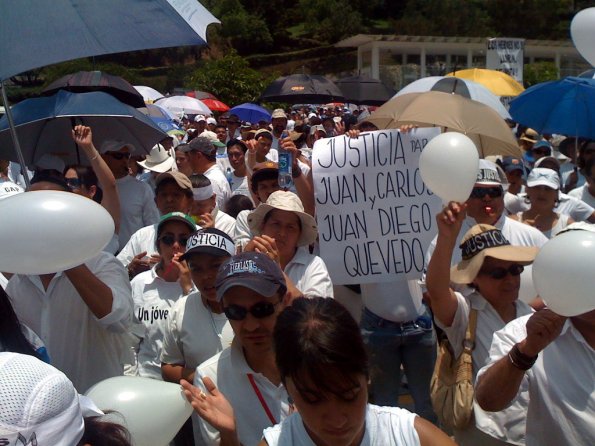 'Justicia por Juan y Carlos....'