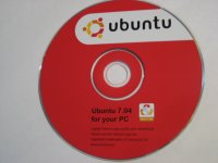 CD - Ubuntu 7.04 Festy Fawn